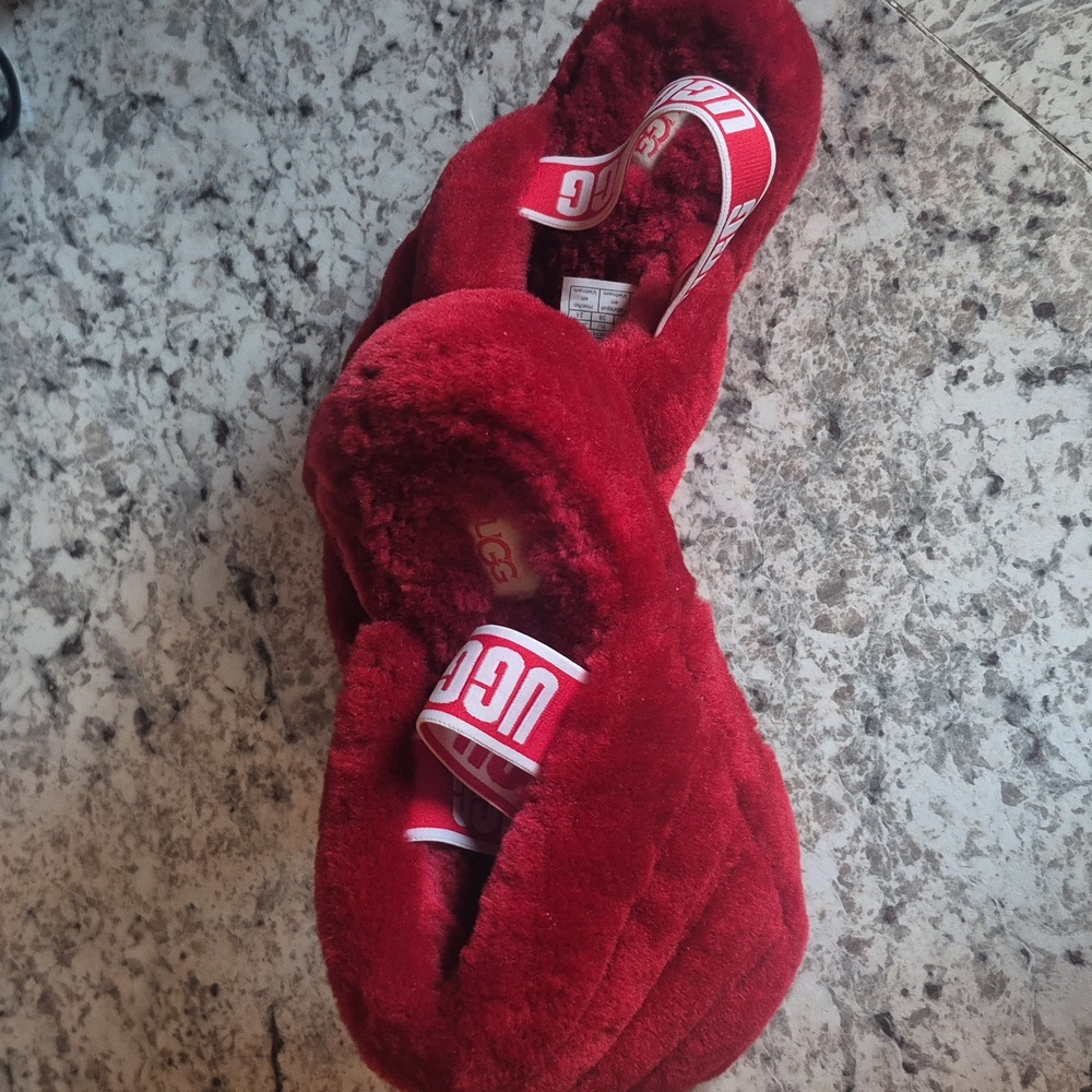 Red Fuzzy Slippers - Picture 3 of 6